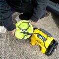 STANLEY SXVI02001A 12V/18V 2Ah Li-ion Şarjlı 160 PSI Dijital Göstergeli Lastik&Yatak Şişirme Pompası+Araç Süpürgesi